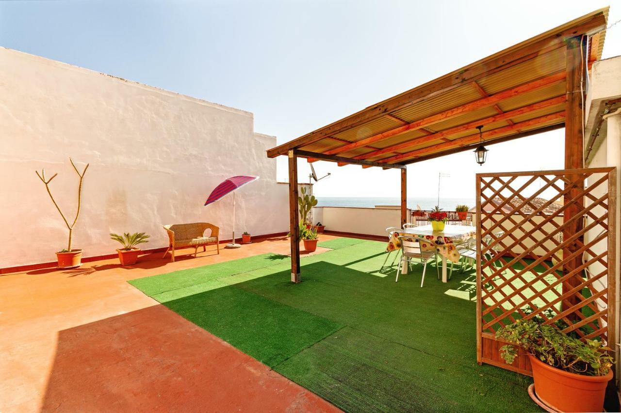 Seaview Terrace Sunny Apartment จีอาร์ดีนี นักซอส ภายนอก รูปภาพ
